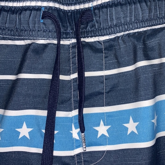 Trinity Collective American Flag Swim Trunks size Large - Picture 7 of 9